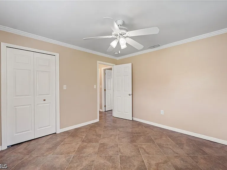 1290 Barrett Rd — Photo 12