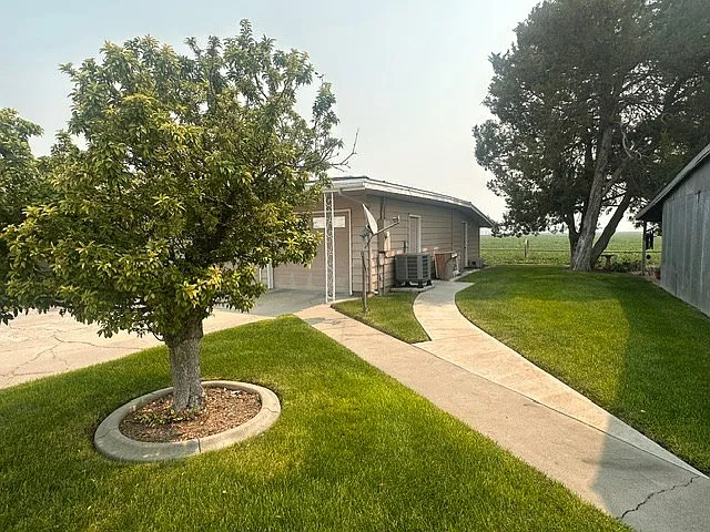 7100 Whitley Dr — Photo 3