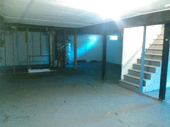 1st image of 9015 Harold Dr