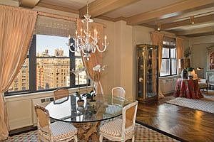 3rd image of 1050 Park Ave