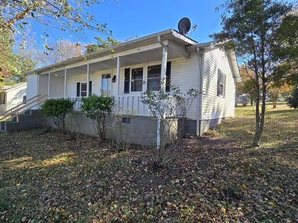 319 E Farrell St, Niota, TN 37826