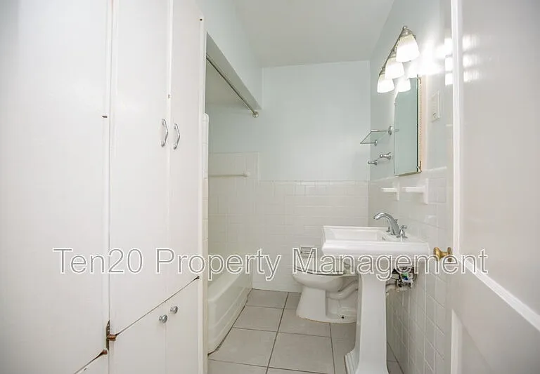 1706 Wells Dr — Photo 15