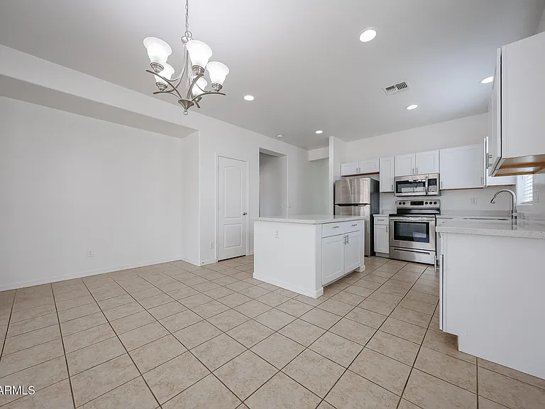41298 W Parkhill Dr — Photo 18