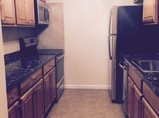 17 White Gate Dr APT L, Wappingers Falls, NY 12590