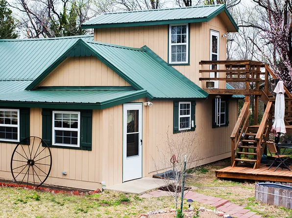 519 E Van Buren St, Sterling, KS 67579