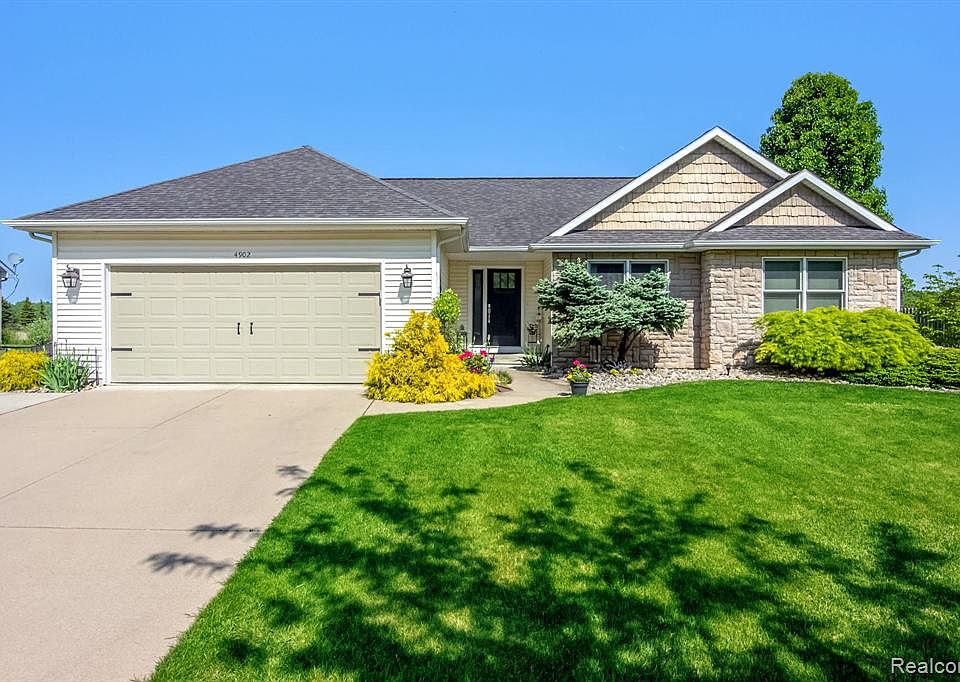 1st image of 4902 Butterfield Dr