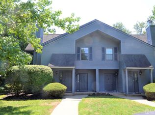 201 Woodhaven Dr #201, Edison, NJ 08817