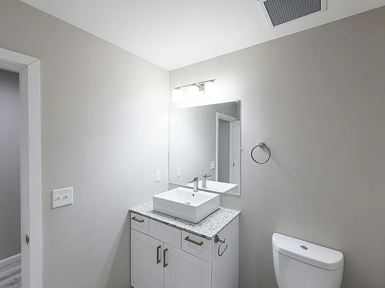 The Venue Apartments — Photo 34