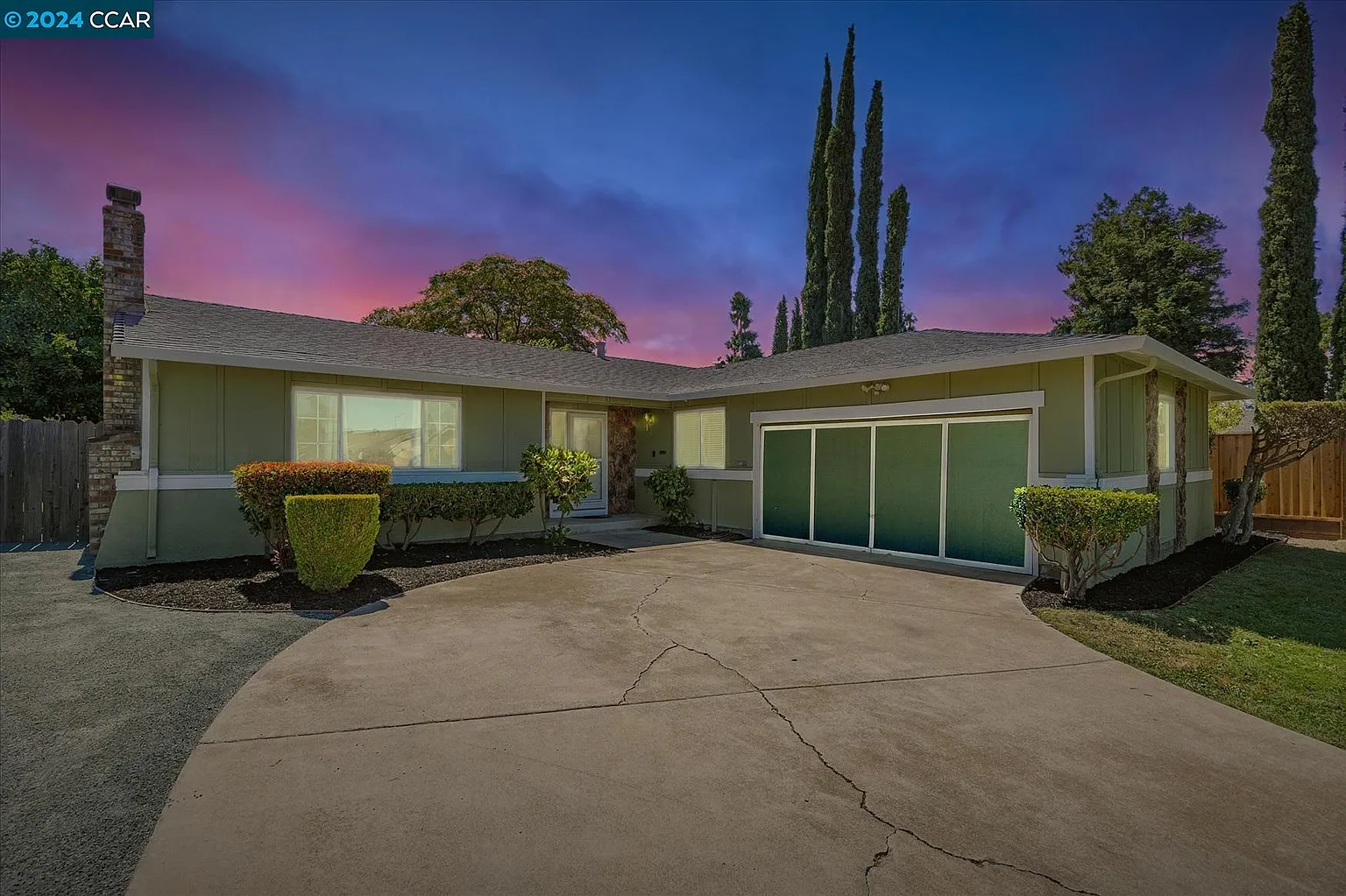 83 Diamond Dr photo 1