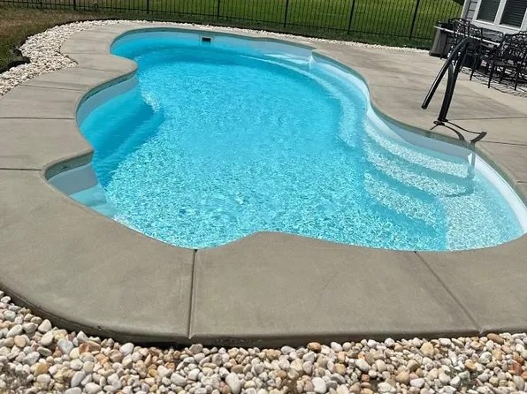 1376 Whistling Ln, York, SC 29745