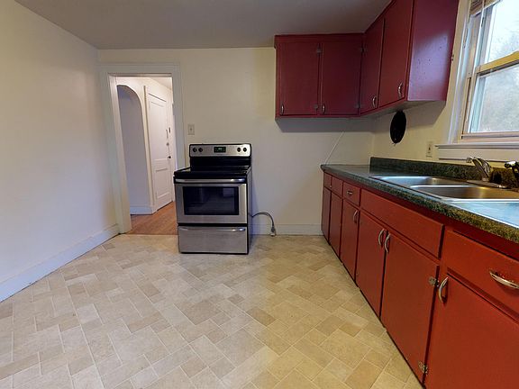 2nd image of 63 Wellington Ave #1