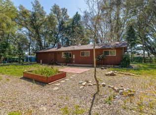 821 Laughlin Way, Redwood Valley, CA 95470