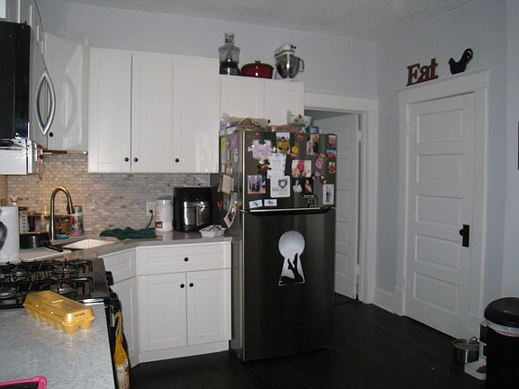 5th image of 1473 Montgomery Ave