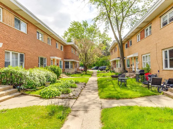 32 N Albert St, Mount Prospect, IL 60056