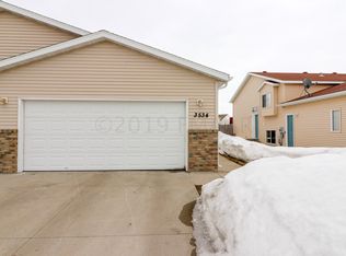 3534 11th St S, Moorhead, MN 56560
