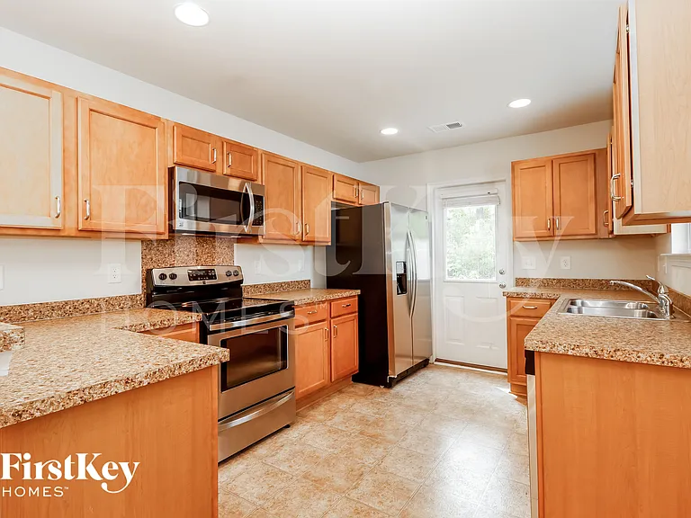 174 Keaton Brook Dr — Photo 5