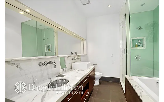 Rented by Douglas Elliman | media 15