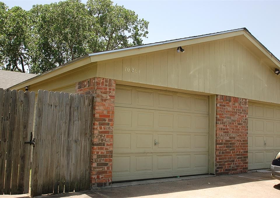 1st image of 10261 Maverick Dr