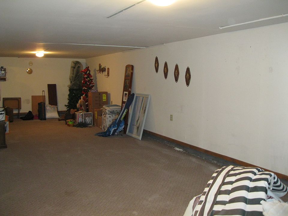 2nd image of 55 Sunnyslope Rd