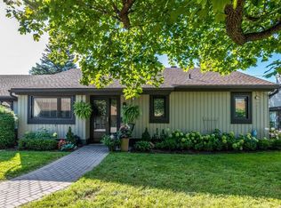12 Kittansett Ct, Ottawa, ON K2S1B9