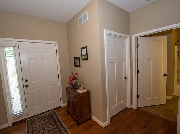 2nd image of 2004 Woodland Estates Dr