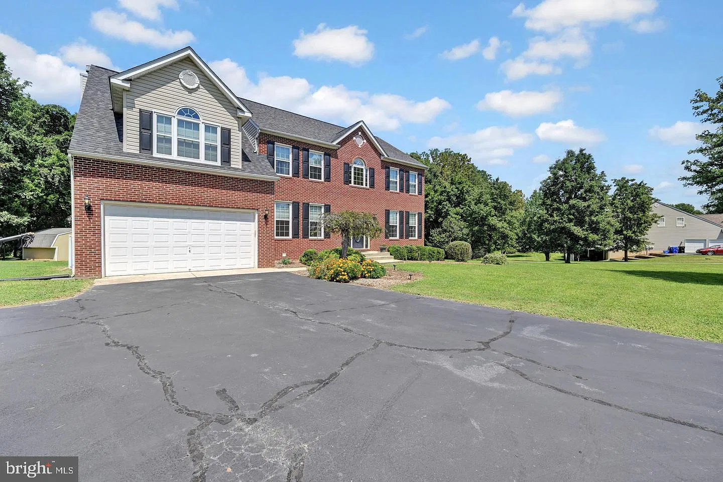 4 bed, 2.5 bath, 3402 sqft, $3,500 — Photo 3