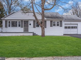 14 Centre Ave, Mantua, NJ 08051