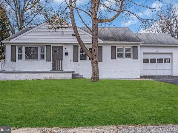 14 Centre Ave, Mantua, NJ 08051