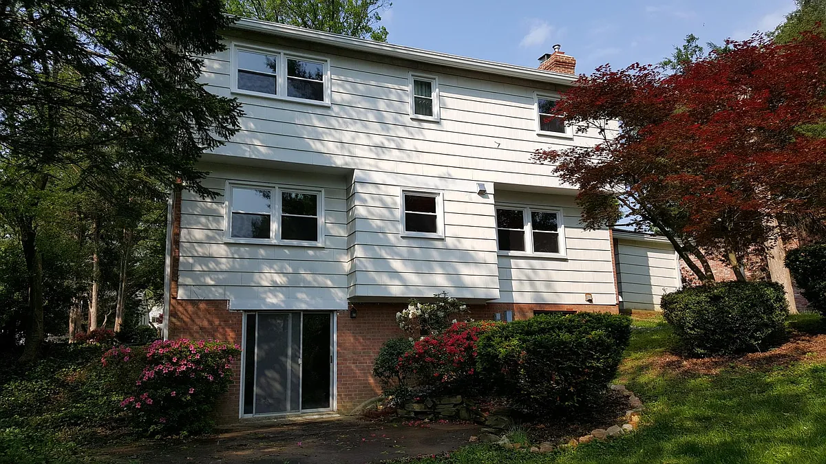 Building Photo - 11801 Milbern Dr