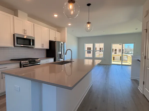 38 Basswood St, Berlin, NJ