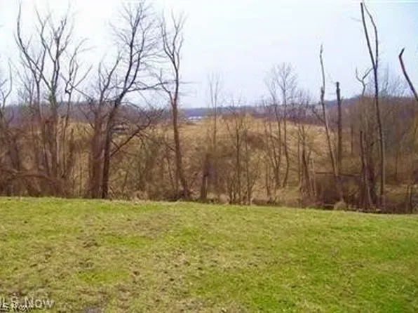 7400 Engle Rd, Middleburg Heights, OH 44130