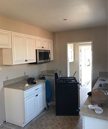 5th image of 415 N Lyall Ave