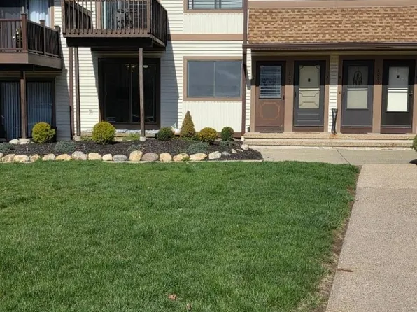 2007A Stonegate Ln #7, Stanhope, NJ 07874