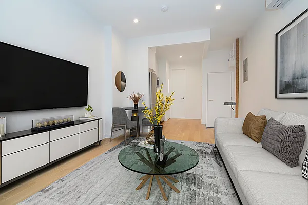 Rented by REAL New York | media 51