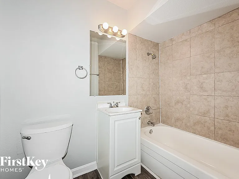 3825 Tolbert St — Photo 9