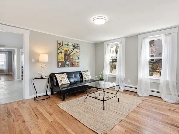 13 Temple St, Spencer, MA 01562