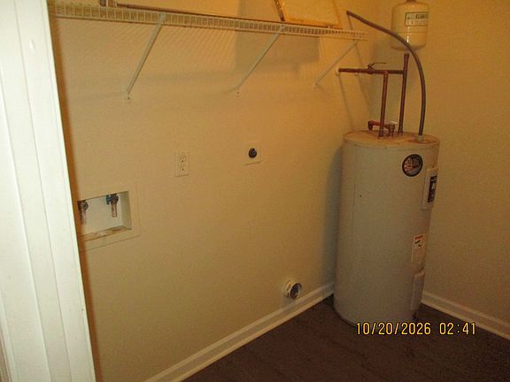 3rd image of 3951 Rodnor Forest Ln