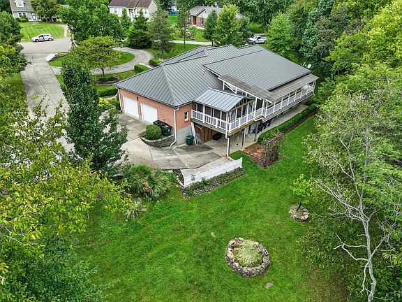 2nd image of 20902 Ridgecliff Ct