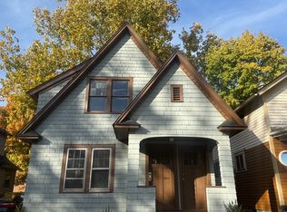 343 4th St, Elyria, OH 44035