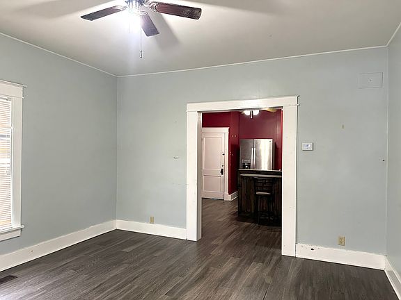 3rd image of 1308 Maple St