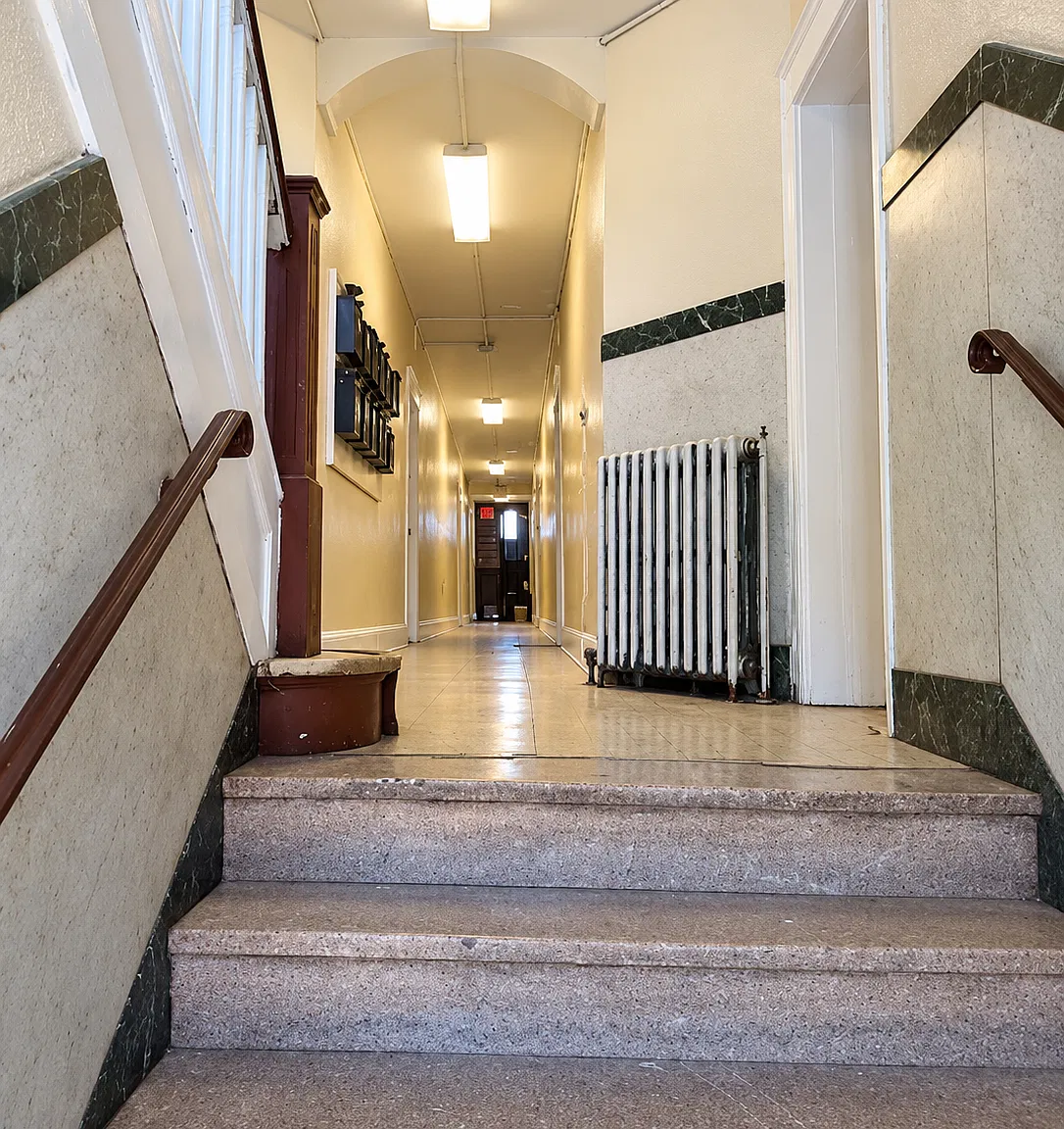 2 bed, $1,400 — Photo 3