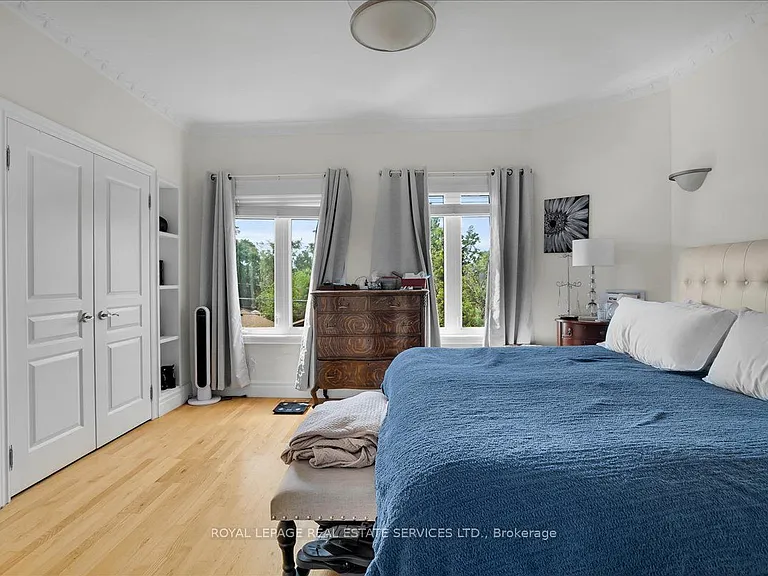 85 Bedford Park Ave — Photo 27