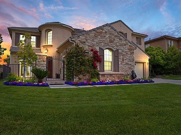 2nd image of 26842 Boulder Crest Dr