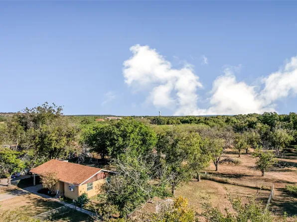 728 Coleman St, Brownwood, TX 76801