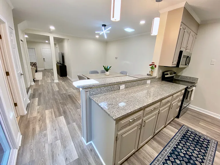 233 N Main St #403 — Photo 18