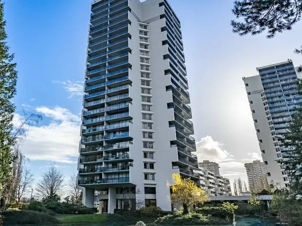 9500 Erickson Dr #1108, Burnaby, BC V3J 1M8