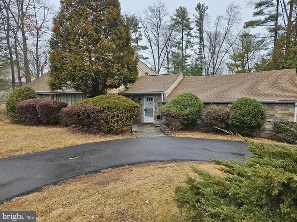 1130 McKean Rd, Ambler, PA 19002