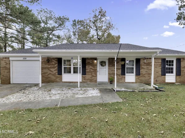 109 Royal Court, Jacksonville, NC 28546