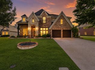 2018 Spring Creek Dr, Midlothian, TX 76065
