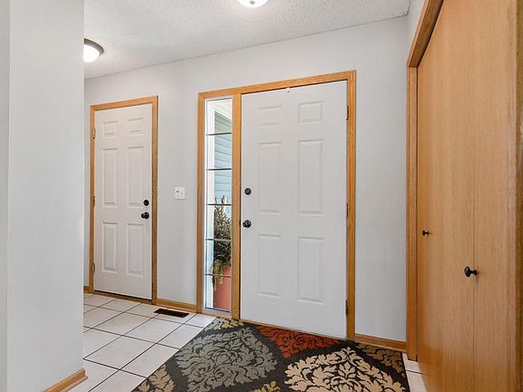 4th image of 4134 136th Ave NE